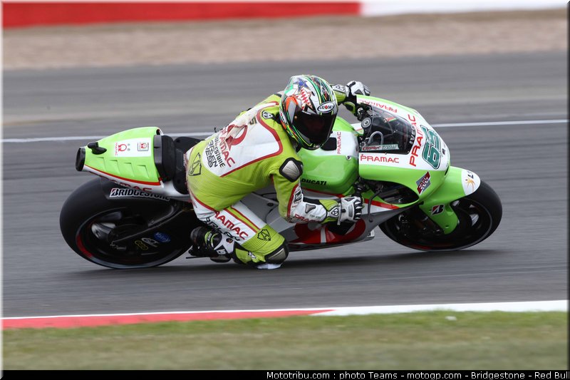 motogp_capirossi_13_angleterre_silverstone_2011