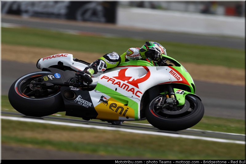 motogp_capirossi_17_angleterre_silverstone_2011