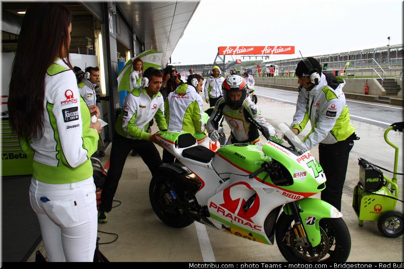 motogp_depuniet_01_angleterre_silverstone_2011
