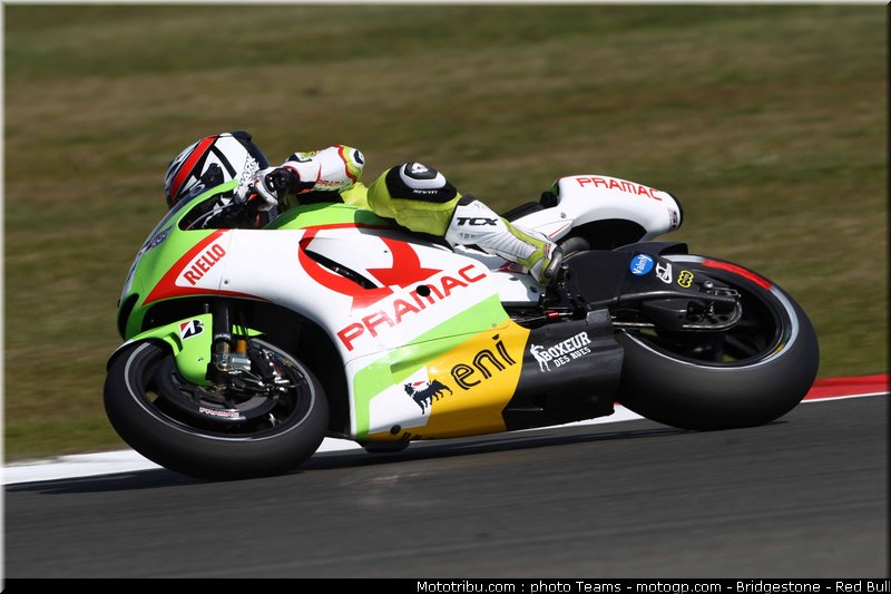 motogp_depuniet_03_angleterre_silverstone_2011