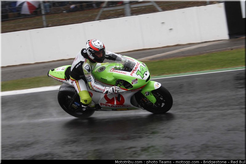 motogp_depuniet_08_angleterre_silverstone_2011