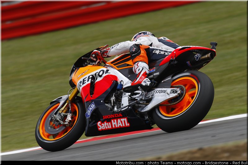 motogp_dovizioso_17_angleterre_silverstone_2011