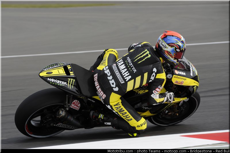 motogp_edwards_08_angleterre_silverstone_2011