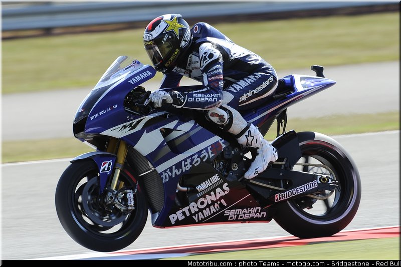 motogp_lorenzo_04_angleterre_silverstone_2011