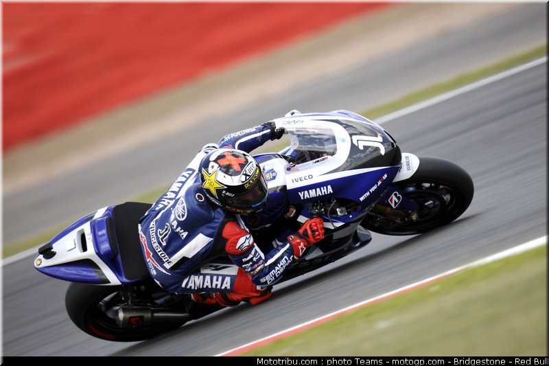 motogp_lorenzo_06_angleterre_silverstone_2011