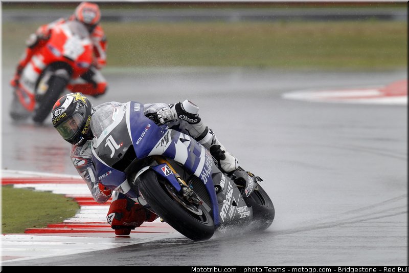motogp_lorenzo_12_angleterre_silverstone_2011