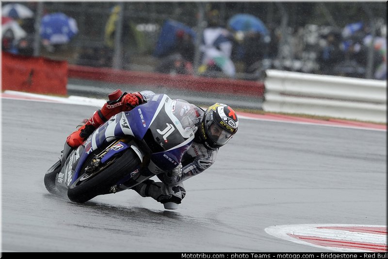 motogp_lorenzo_14_angleterre_silverstone_2011