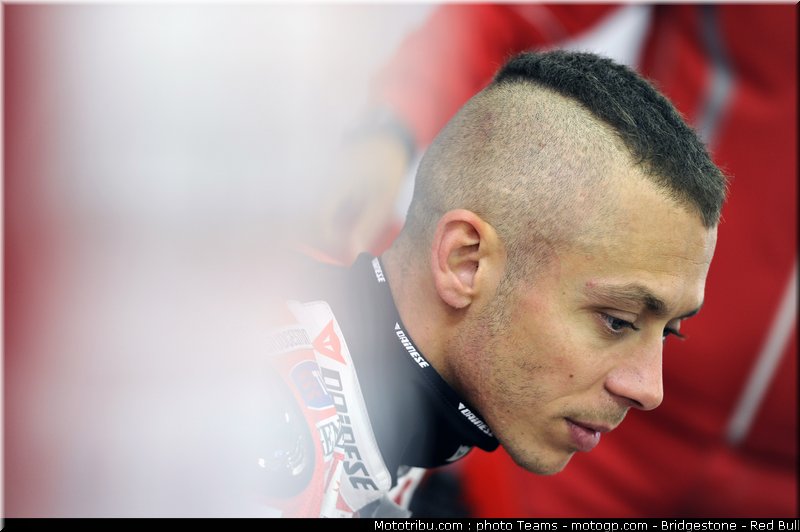 motogp_rossi_03_angleterre_silverstone_2011
