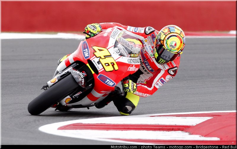 motogp_rossi_09_angleterre_silverstone_2011