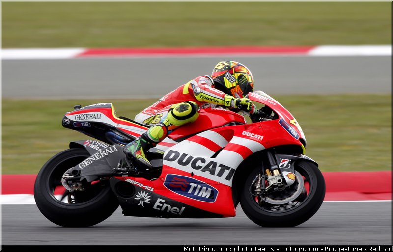 motogp_rossi_10_angleterre_silverstone_2011