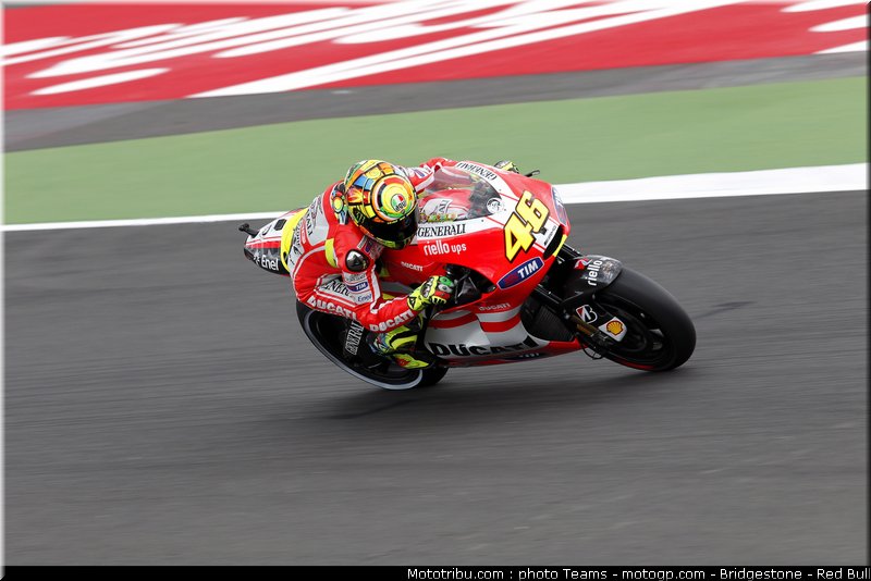 motogp_rossi_11_angleterre_silverstone_2011