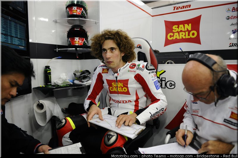 motogp_simoncelli_01_angleterre_silverstone_2011