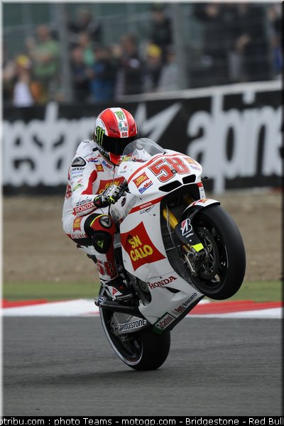 motogp_simoncelli_04_angleterre_silverstone_2011