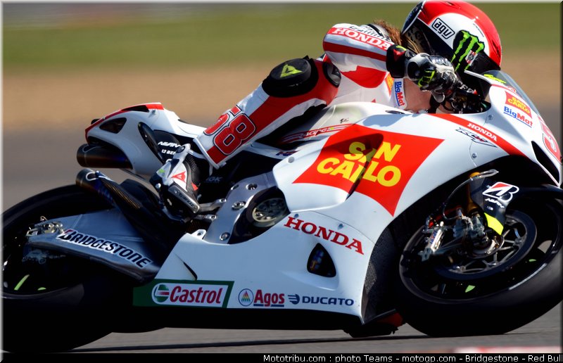 motogp_simoncelli_09_angleterre_silverstone_2011