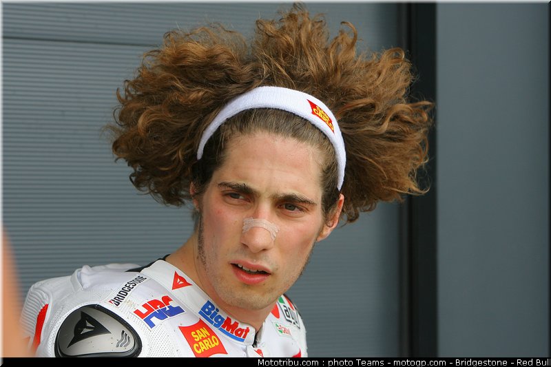 motogp_simoncelli_15_angleterre_silverstone_2011