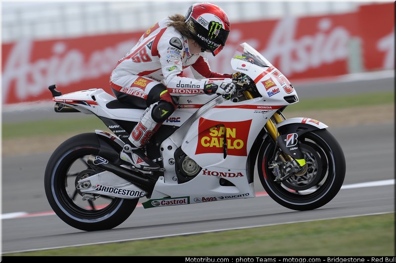motogp_simoncelli_23_angleterre_silverstone_2011