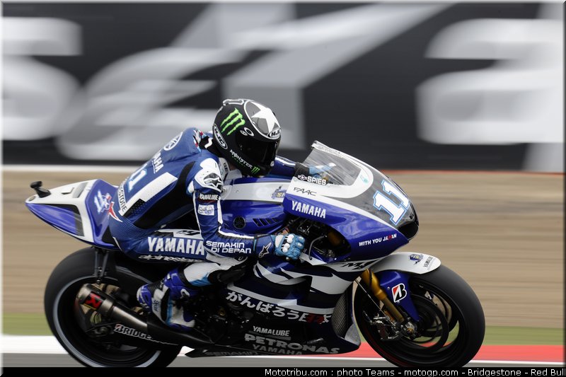 motogp_spies_2_angleterre_silverstone_2011