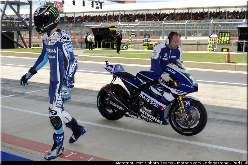 motogp_spies_3_angleterre_silverstone_2011