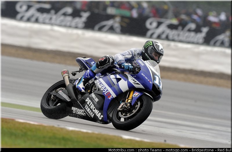 motogp_spies_4_angleterre_silverstone_2011
