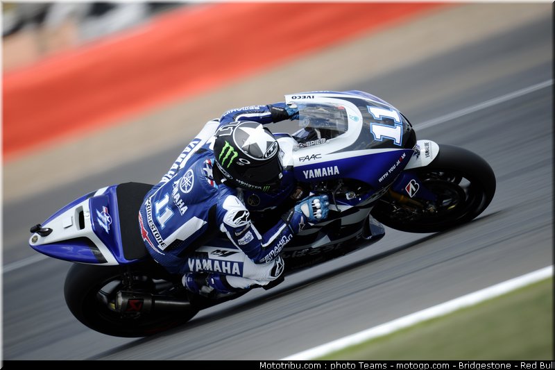 motogp_spies_8_angleterre_silverstone_2011