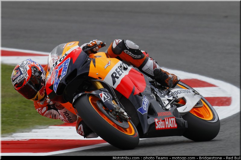 motogp_stoner_01_angleterre_silverstone_2011