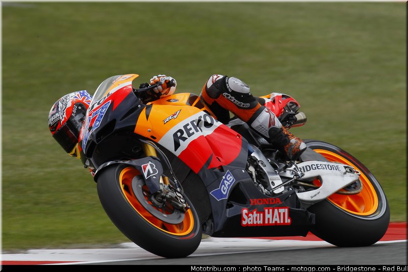 motogp_stoner_03_angleterre_silverstone_2011
