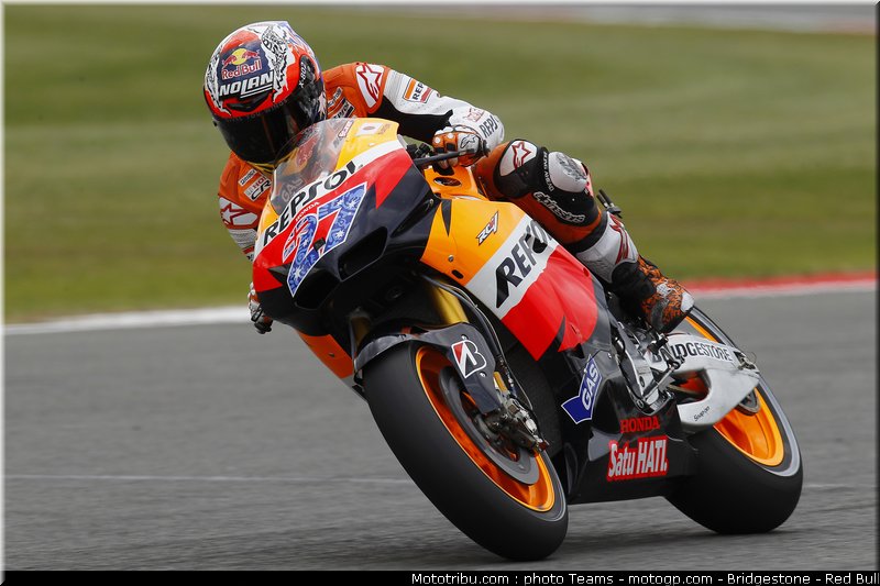 motogp_stoner_08_angleterre_silverstone_2011
