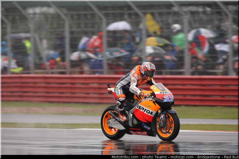 motogp_stoner_16_angleterre_silverstone_2011