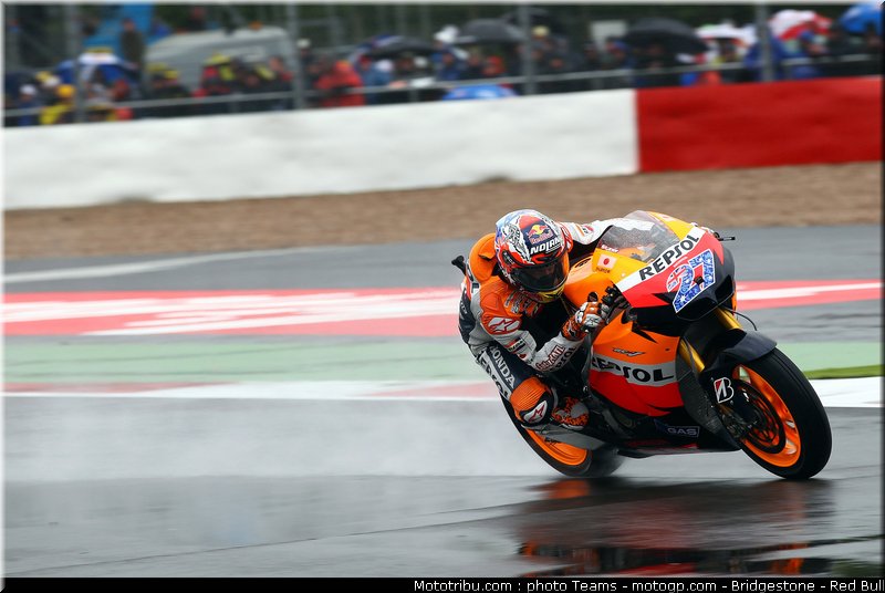 motogp_stoner_23_angleterre_silverstone_2011