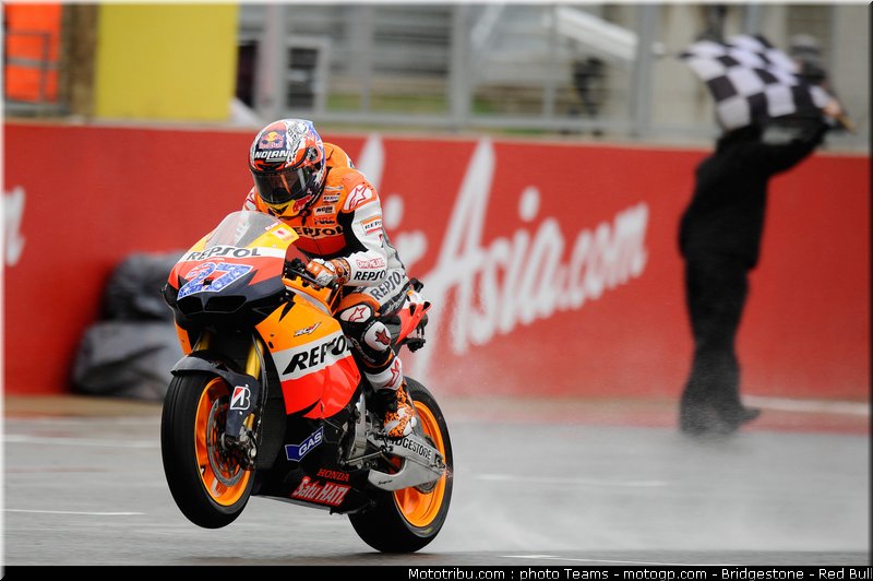 motogp_stoner_26_angleterre_silverstone_2011