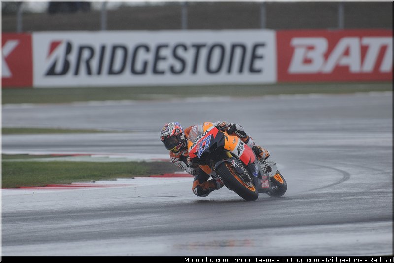 motogp_stoner_45_angleterre_silverstone_2011