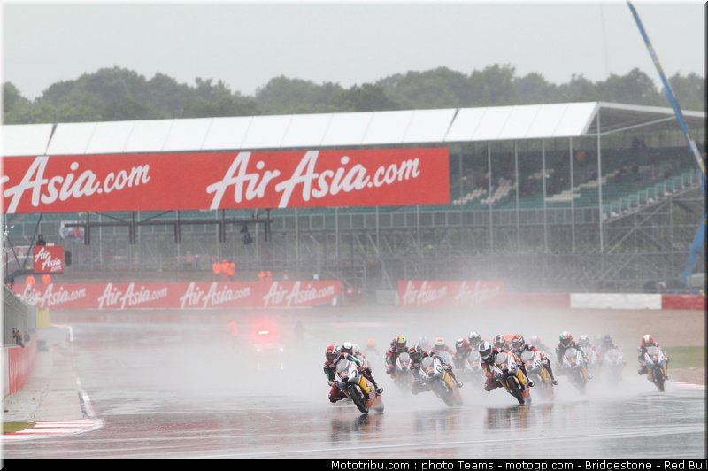red_bull_rookies_cup_031_angleterre_silverstone_2011