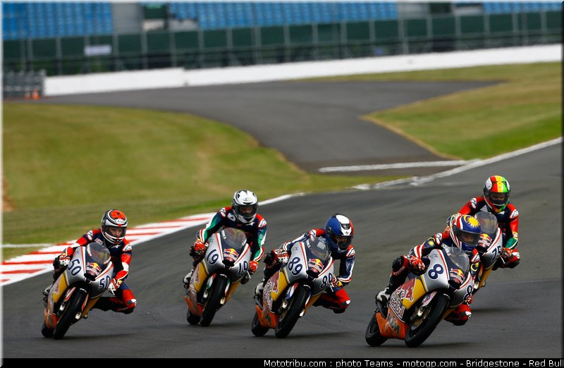 red_bull_rookies_cup_045_angleterre_silverstone_2011