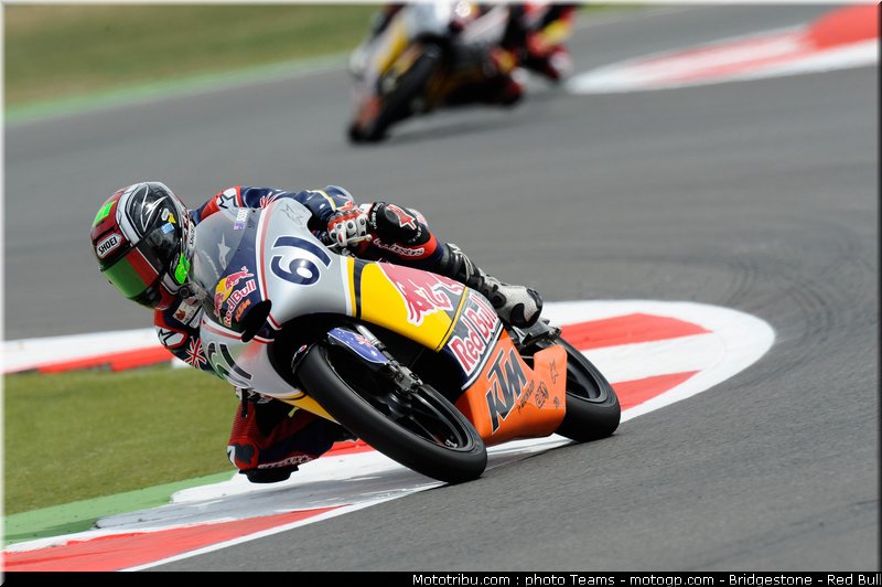red_bull_rookies_cup_sissis_1_angleterre_silverstone_2011