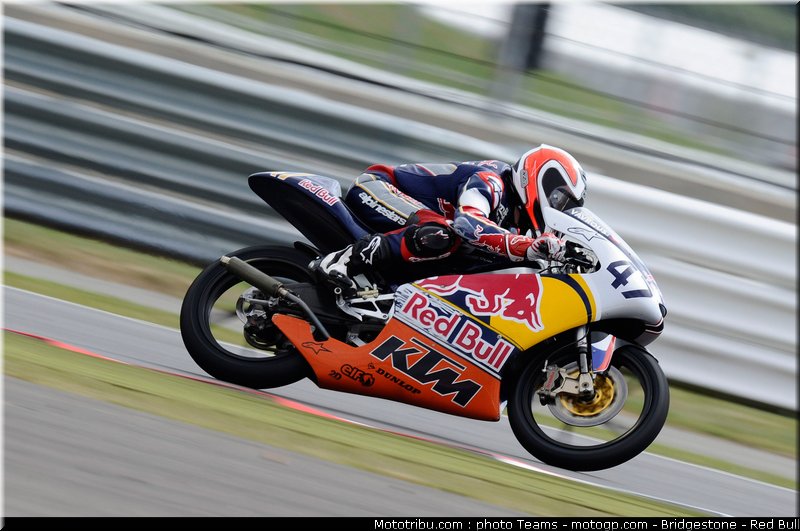 red_bull_rookies_cup_vavrous_1_angleterre_silverstone_2011