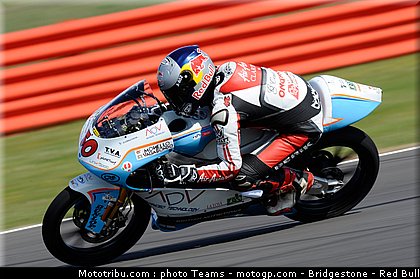 125_fagerhaug_angleterre_silverstone_2011.jpg
