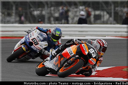 moto2_005_angleterre_silverstone_2011.jpg