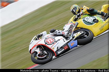 moto2_009_angleterre_silverstone_2011.jpg