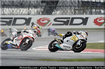 moto2_015_angleterre_silverstone_2011.jpg