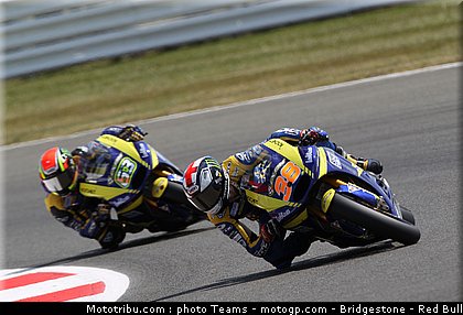 moto2_027_angleterre_silverstone_2011.jpg