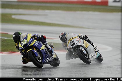moto2_033_angleterre_silverstone_2011.jpg