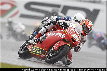 moto2_055_angleterre_silverstone_2011.jpg