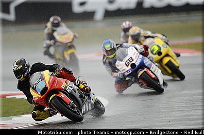 moto2_058_angleterre_silverstone_2011.jpg