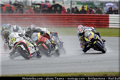 moto2_060_angleterre_silverstone_2011.jpg