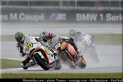 moto2_061_angleterre_silverstone_2011.jpg