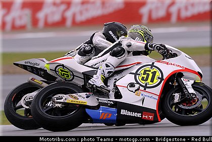moto2_062_angleterre_silverstone_2011.jpg