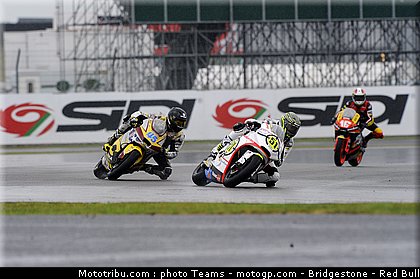 moto2_063_angleterre_silverstone_2011.jpg
