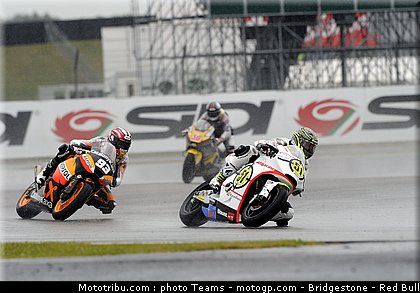 moto2_066_angleterre_silverstone_2011.jpg