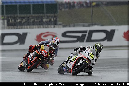 moto2_067_angleterre_silverstone_2011.jpg