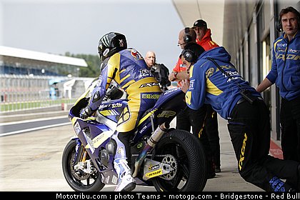 moto2_dimeglio_07_angleterre_silverstone_2011.jpg